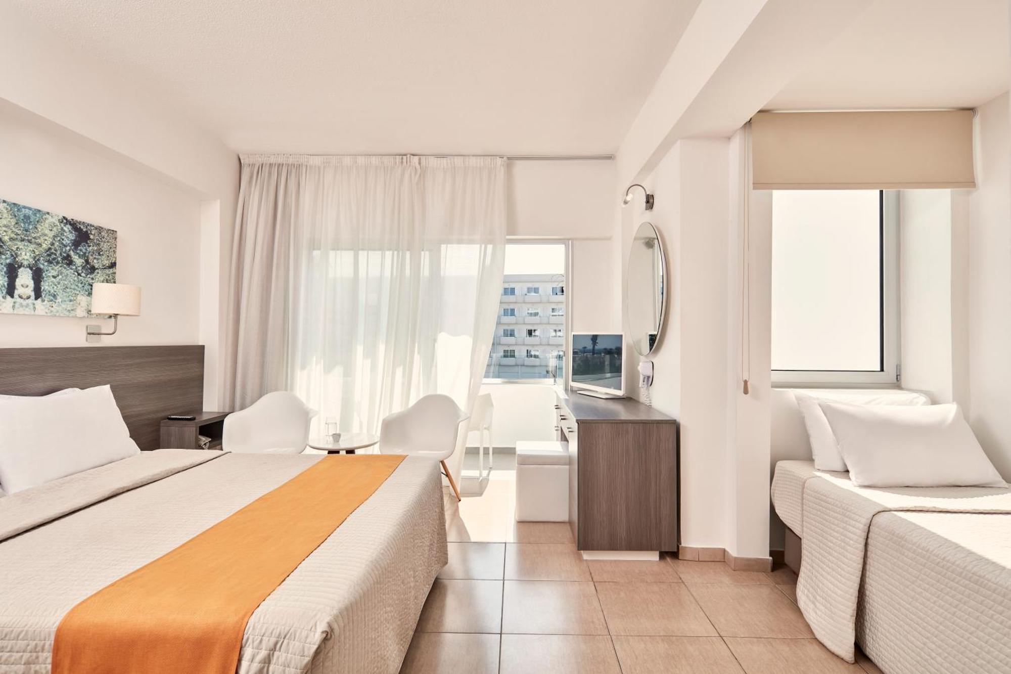 Atlantica Sancta Napa Hotel Ajía Nápa Kültér fotó