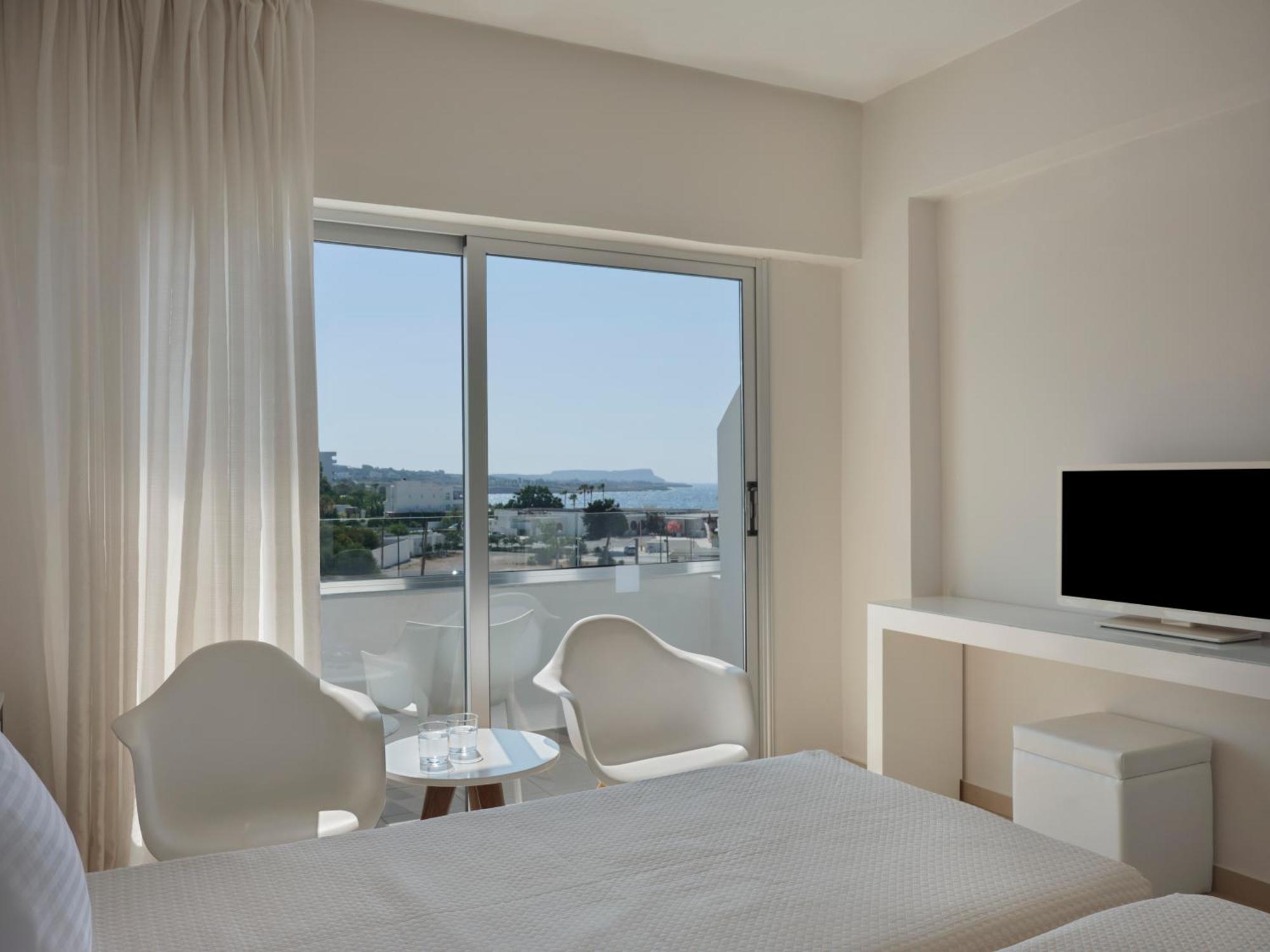 Atlantica Sancta Napa Hotel Ajía Nápa Kültér fotó