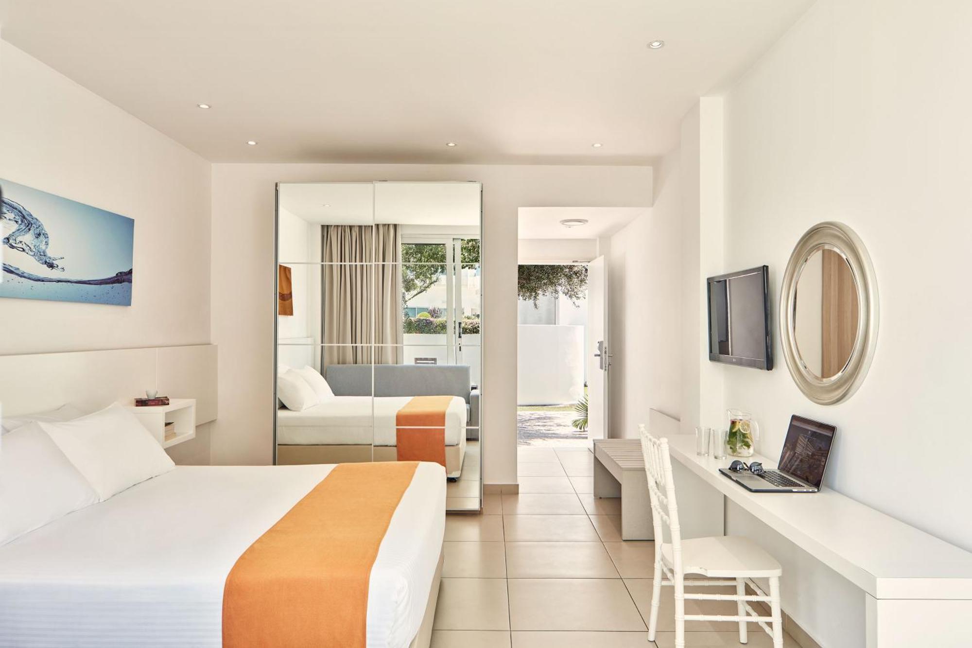 Atlantica Sancta Napa Hotel Ajía Nápa Kültér fotó