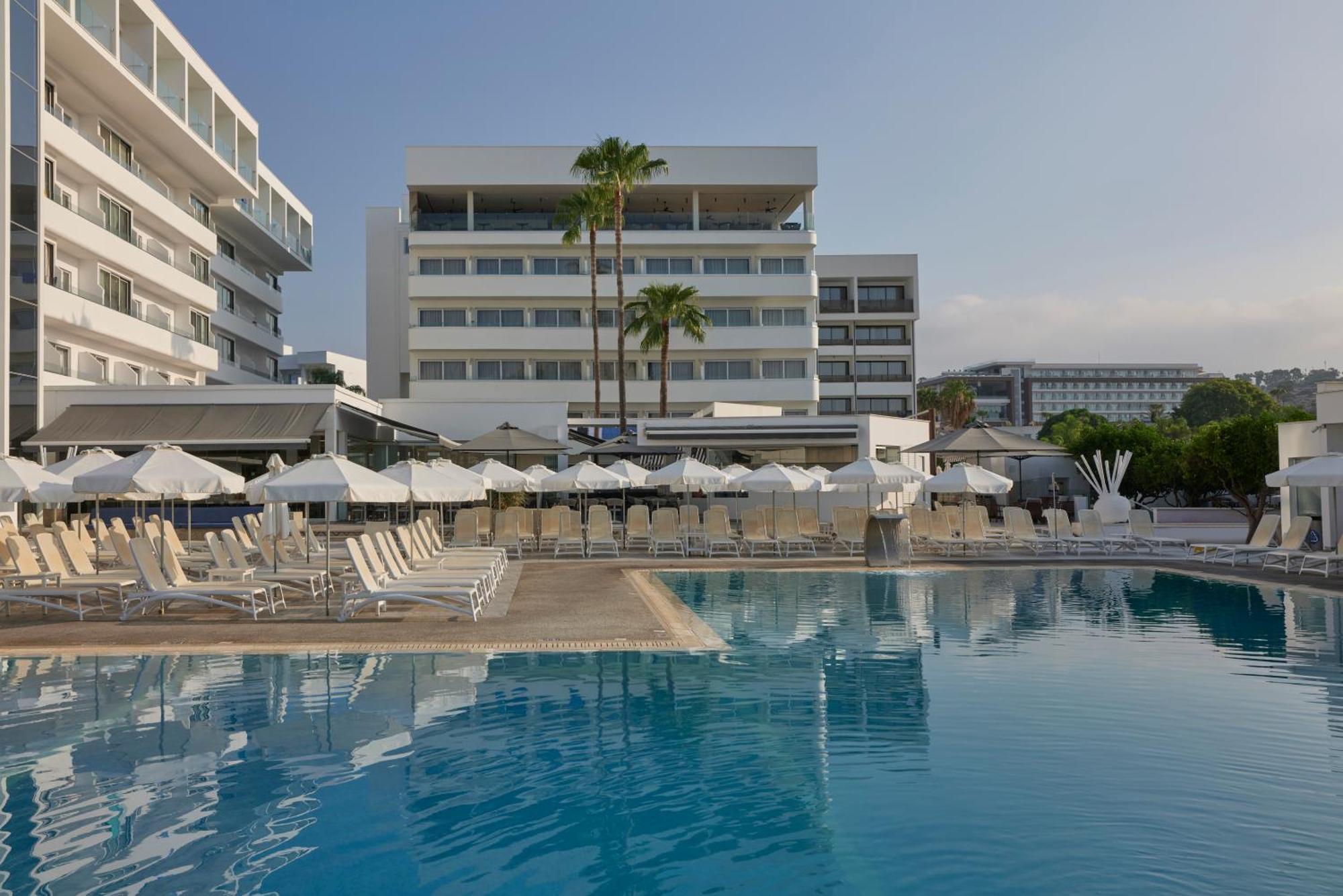 Atlantica Sancta Napa Hotel Ajía Nápa Kültér fotó